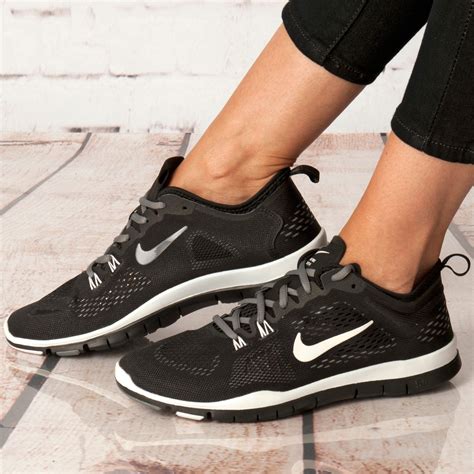 Nike Womens Free 5.0, TR Fit 4, Black/Black/Black, 8